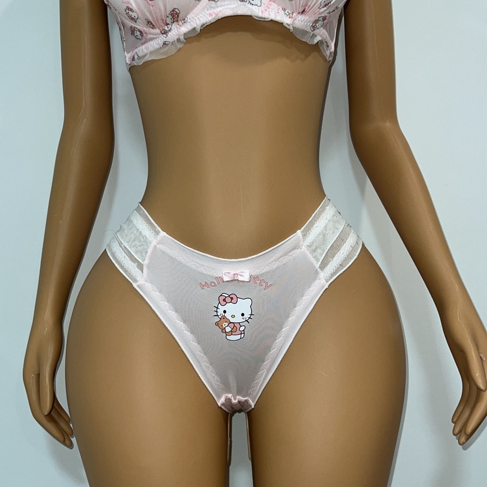 Hello kitty panty set - Picture 3 of 4